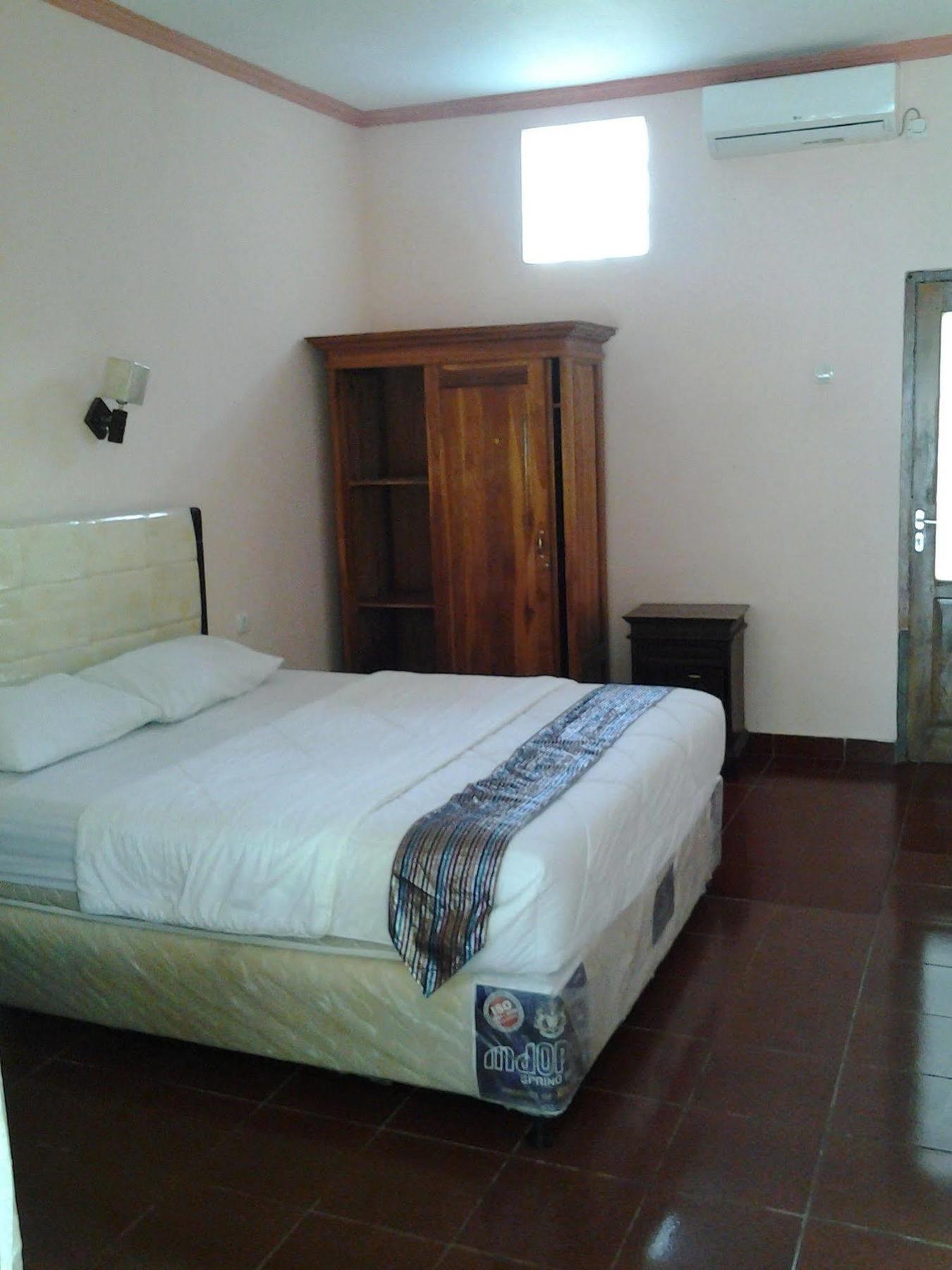 Mahendra Beach Inn Кута Экстерьер фото